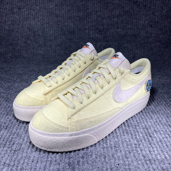 Nike Blazer Low Platform SE Women's Size 9 Citron Yellow Flower Shoes DJ6376-800 - Picture 1 of 13